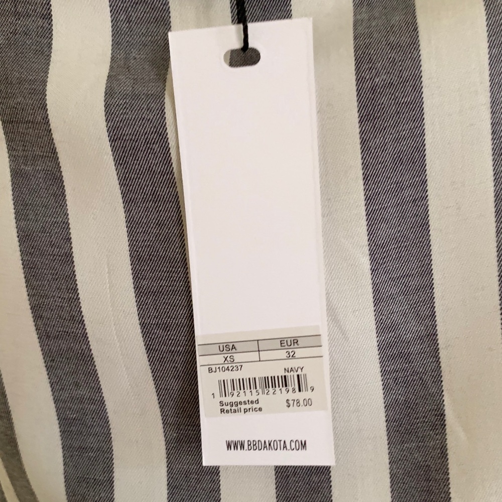 NWT BB DAKOTA WRAP BLOUSE - Picture 9 of 9